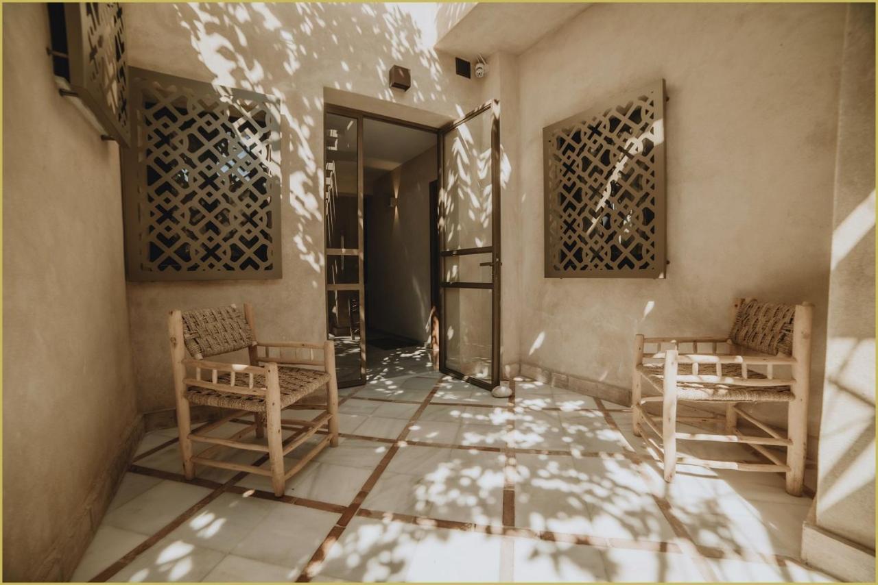 La Posada Del Limonero Fuentes de Andalucia Bagian luar foto